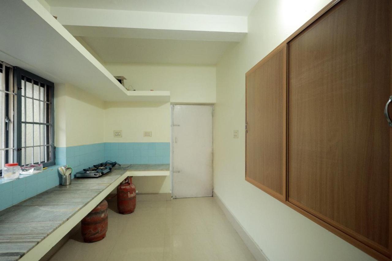 Toms Villa Along National Highway Thrissur At Nadathara Exterior foto